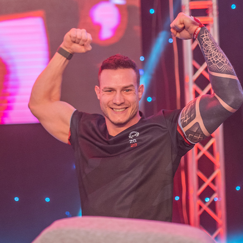 Medium e2bc321d 4814 4e84 afa0 9286e44d6840